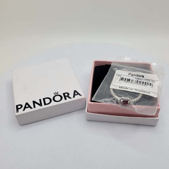 Pandora Elevated Red Heart Ring 198421C02 NWT - Picture 4 of 5